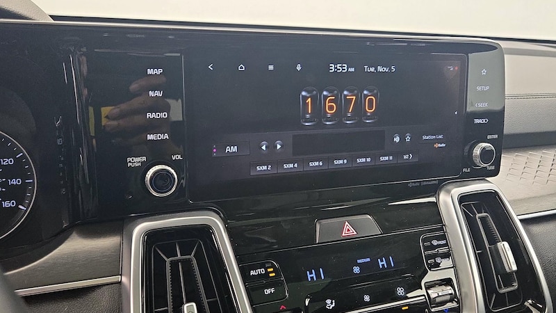 2022 Kia Sorento SX 16
