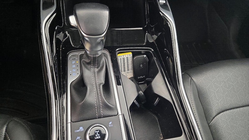 2022 Kia Sorento SX 18