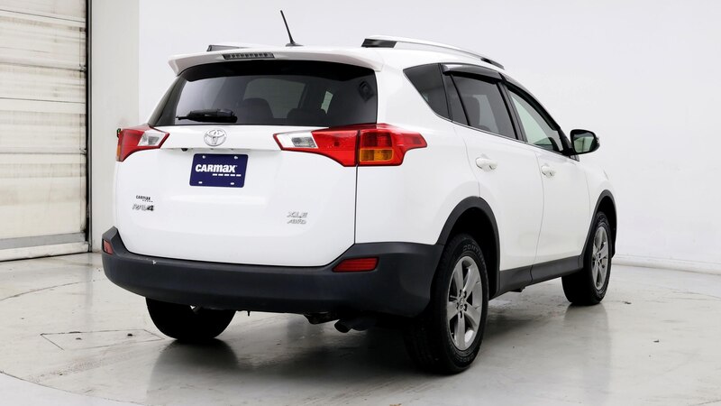 2015 Toyota RAV4 XLE 8