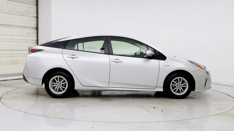 2016 Toyota Prius Two 7