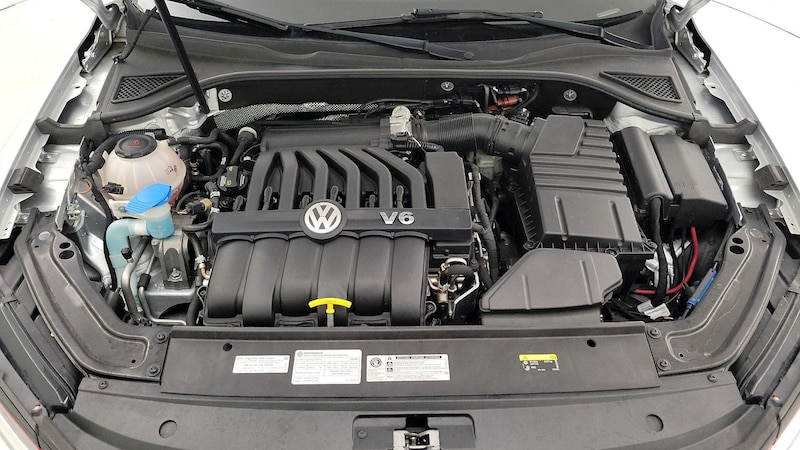 2018 Volkswagen Passat GT 21