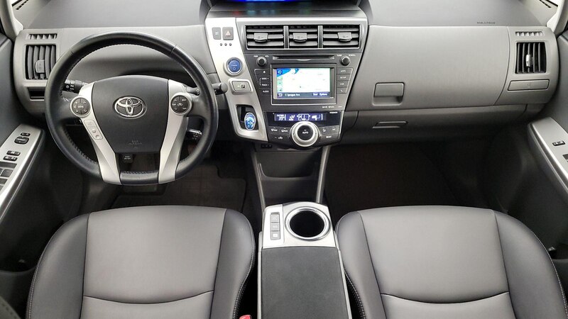 2014 Toyota Prius v Five 9