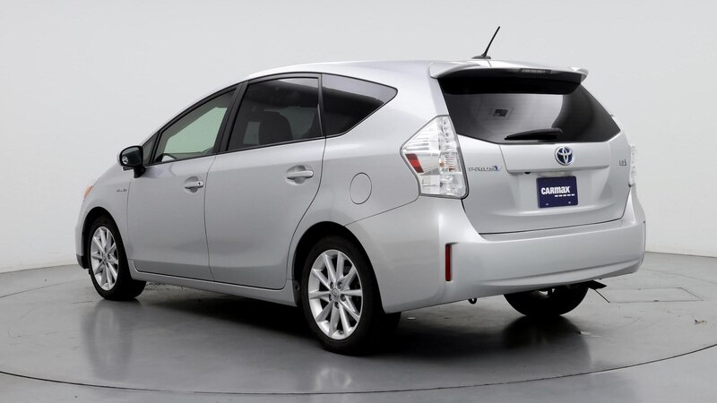 2014 Toyota Prius v Five 2