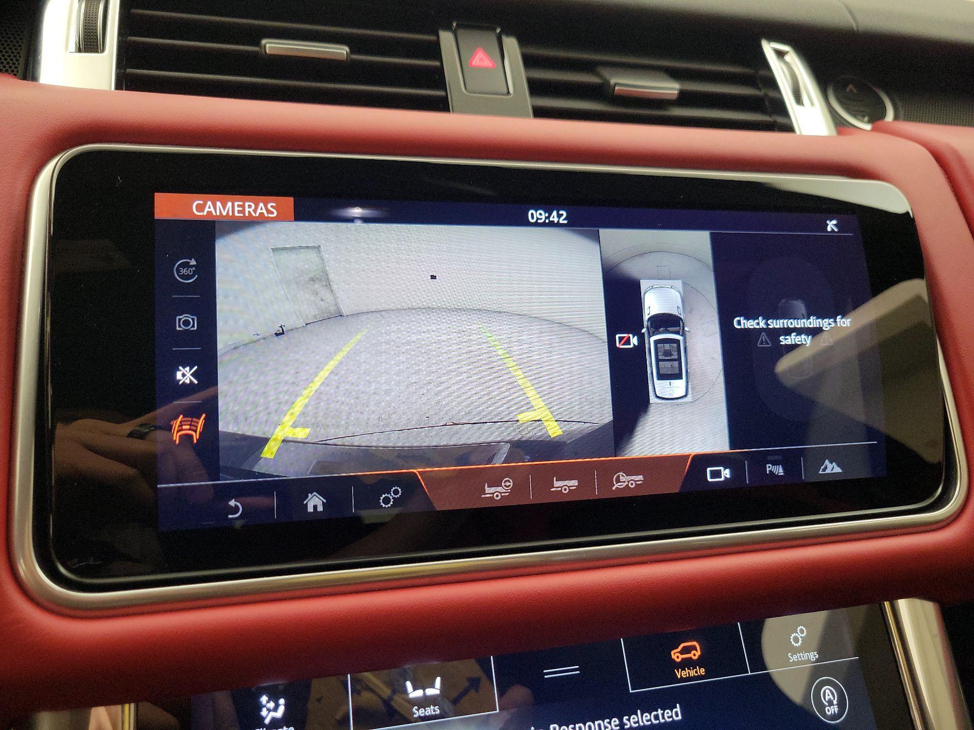 Thumbnail: 2021 Land Rover Range Rover Sport - 15