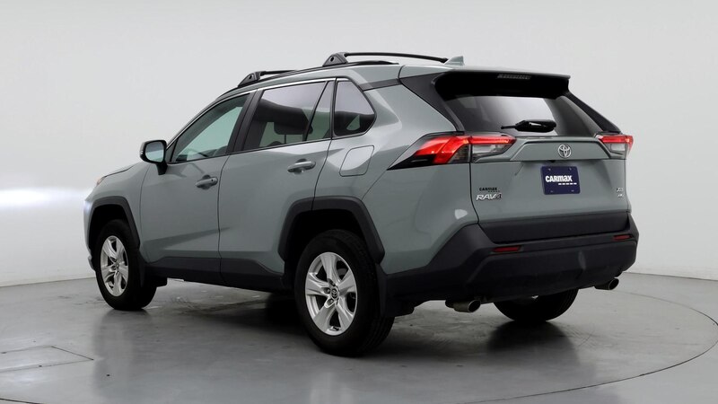 2021 Toyota RAV4 XLE 2