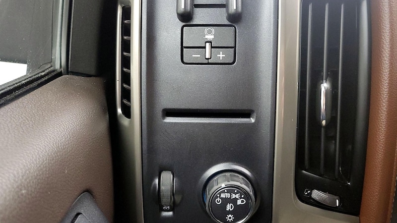 2018 Chevrolet Silverado 1500 High Country 13