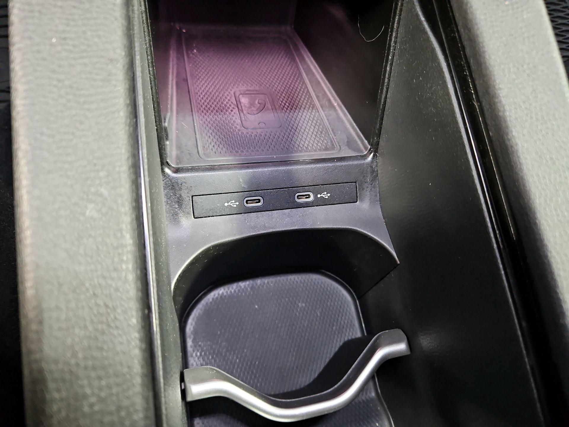 Thumbnail: 2021 Volkswagen ID.4 - 18