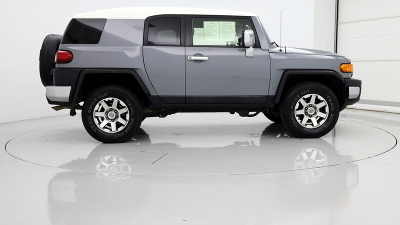 2014 Toyota FJ Cruiser  7