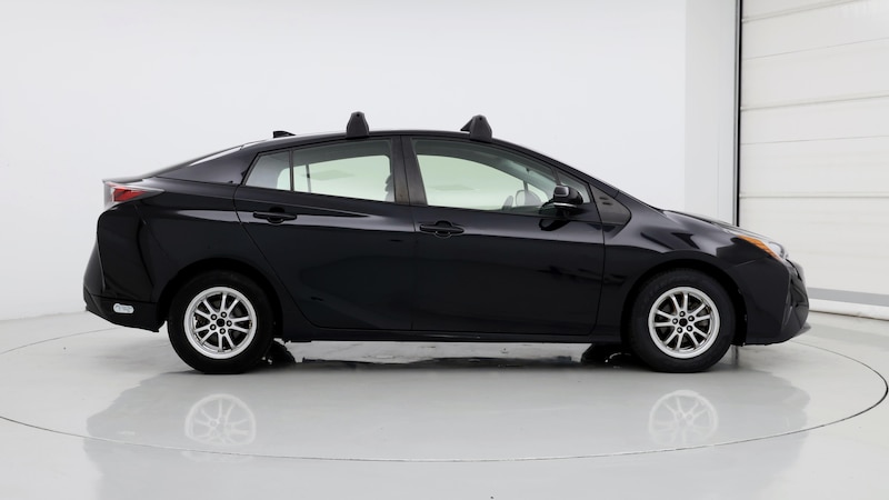 2016 Toyota Prius Two 7