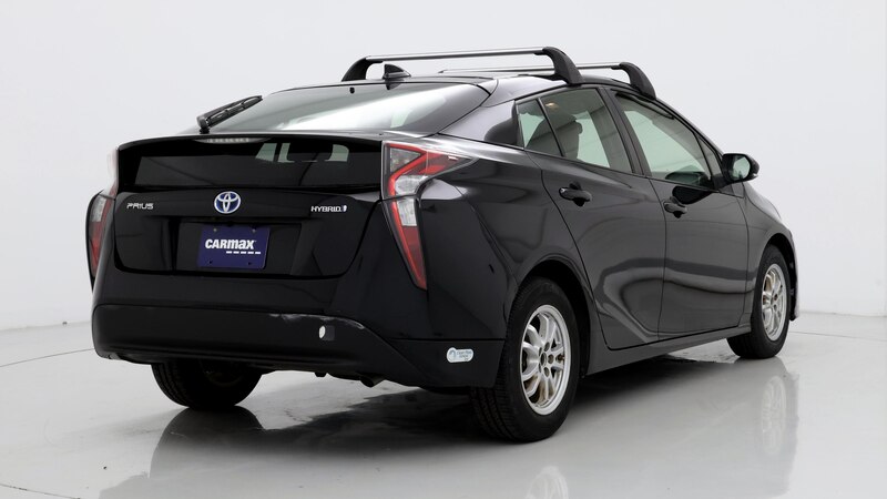 2016 Toyota Prius Two 8