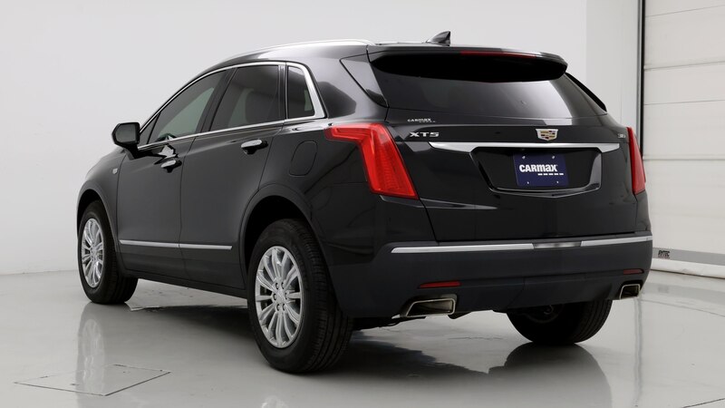 2017 Cadillac XT5 Luxury 2