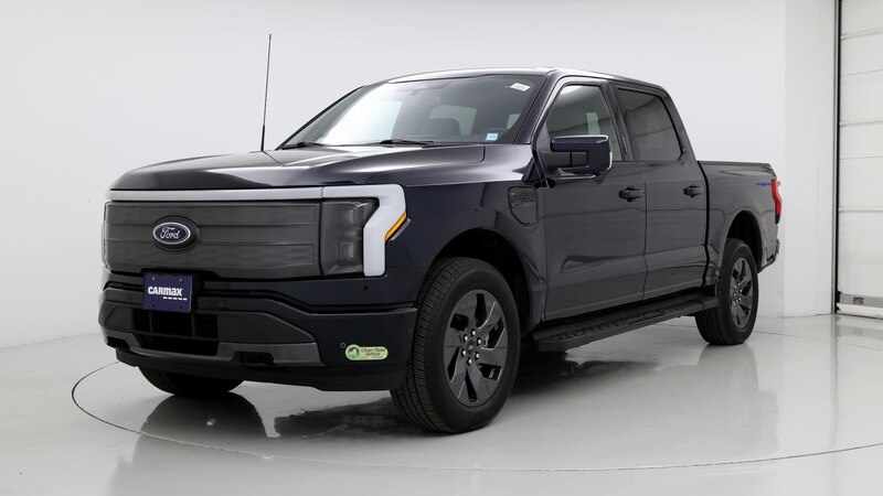 2022 Ford F-150 Lightning Lariat 4