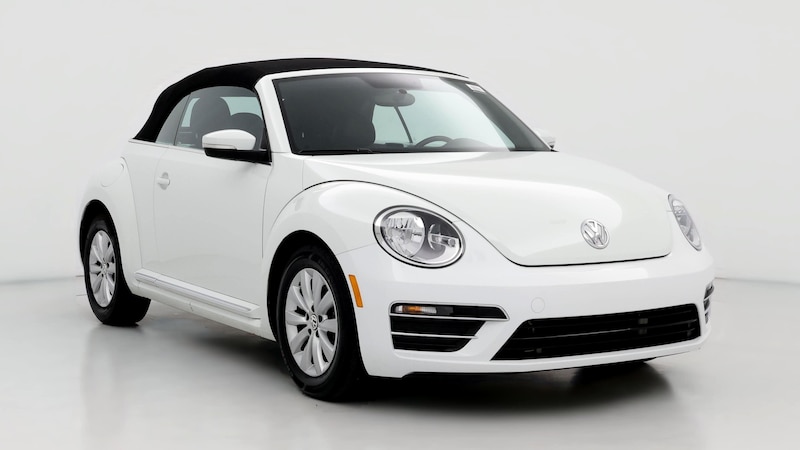 2019 Volkswagen Beetle SE Hero Image