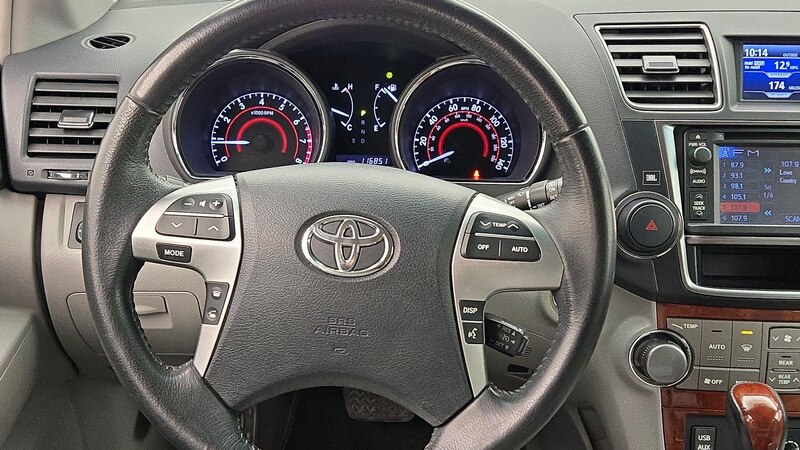 2013 Toyota Highlander Limited 10
