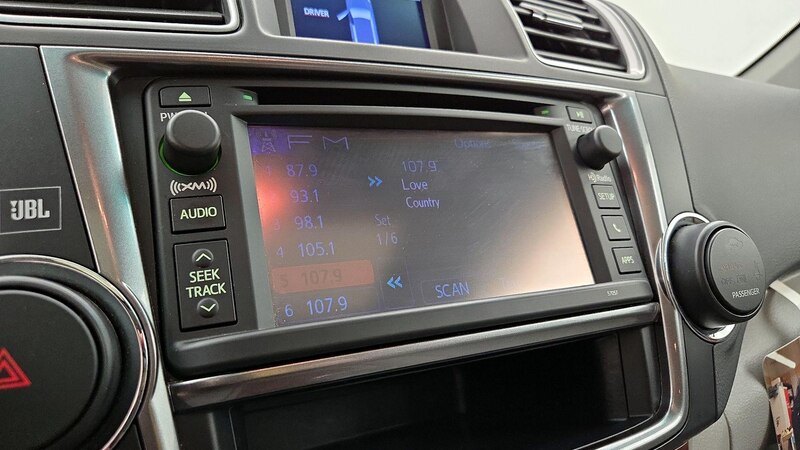 2013 Toyota Highlander Limited 16