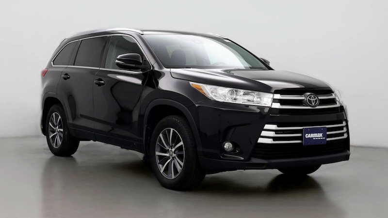 2017 Toyota Highlander XLE Hero Image