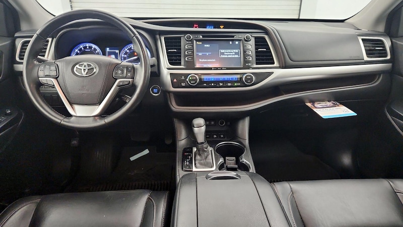 2017 Toyota Highlander XLE 9