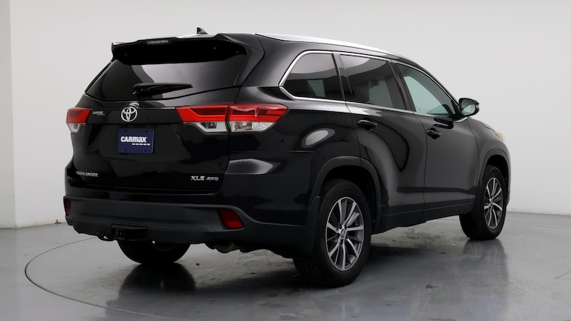 2017 Toyota Highlander XLE 8