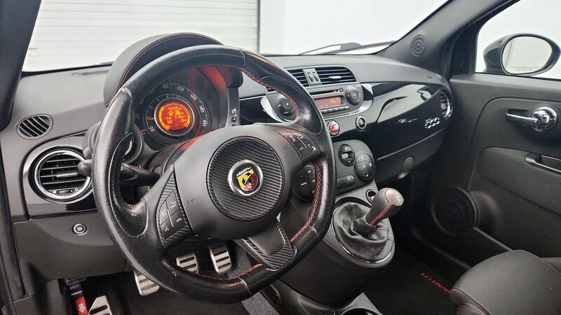 2014 Fiat 500 Abarth 9