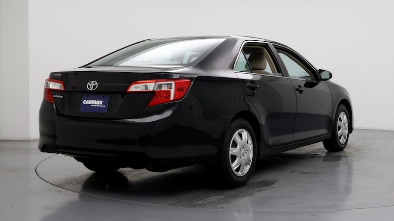 2014 Toyota Camry LE 8