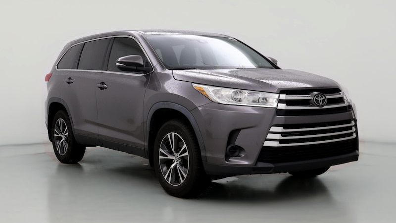 2019 Toyota Highlander LE Hero Image