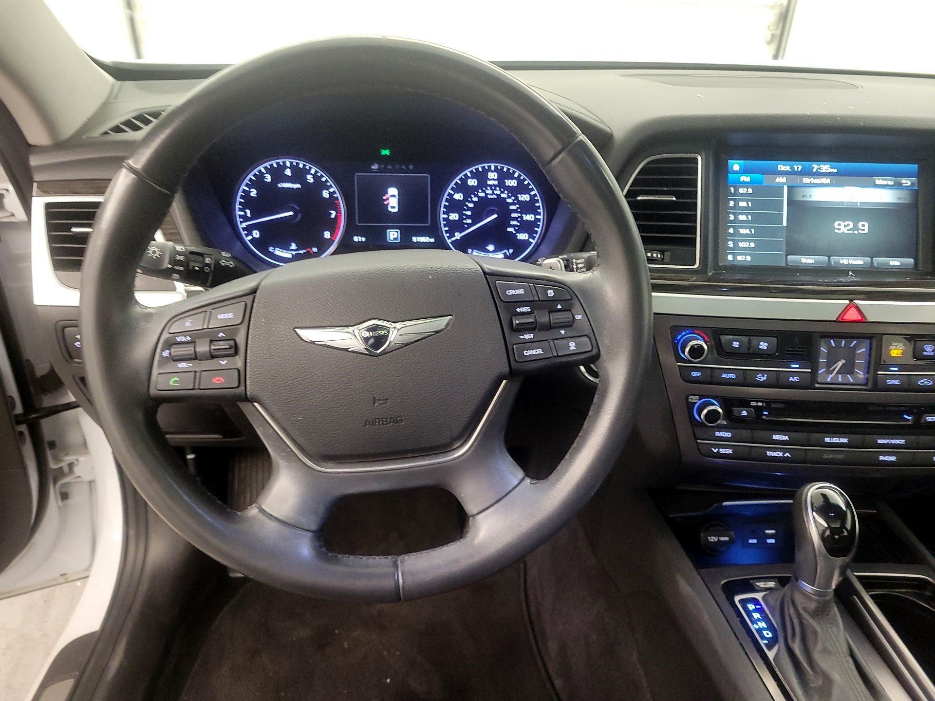 Thumbnail: 2017 Genesis G80 - 10