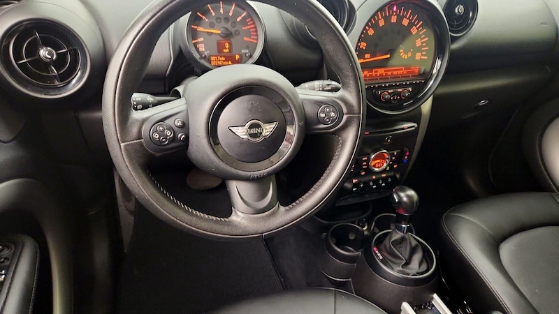 2016 MINI Cooper Countryman  9