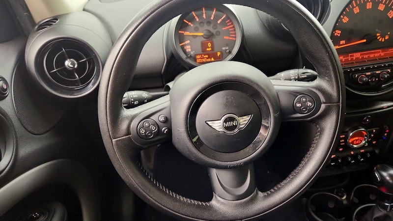 2016 MINI Cooper Countryman  10