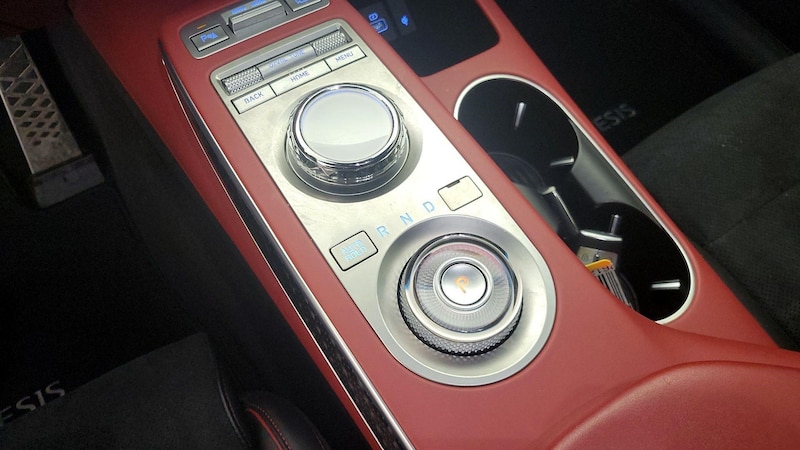 2022 Genesis GV70 Sport 18