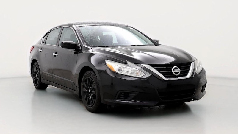 2016 Nissan Altima S Hero Image