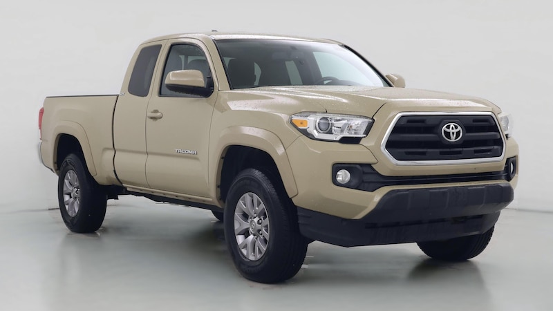 2016 Toyota Tacoma SR5 Hero Image