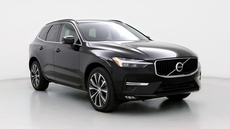 2022 Volvo XC60 B5 Momentum Hero Image