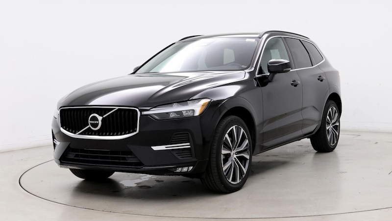 2022 Volvo XC60 B5 Momentum 4