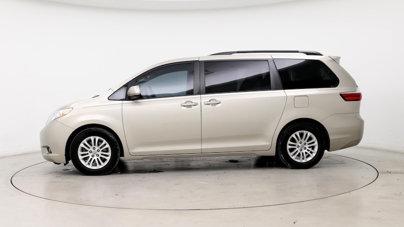 2017 Toyota Sienna XLE 3