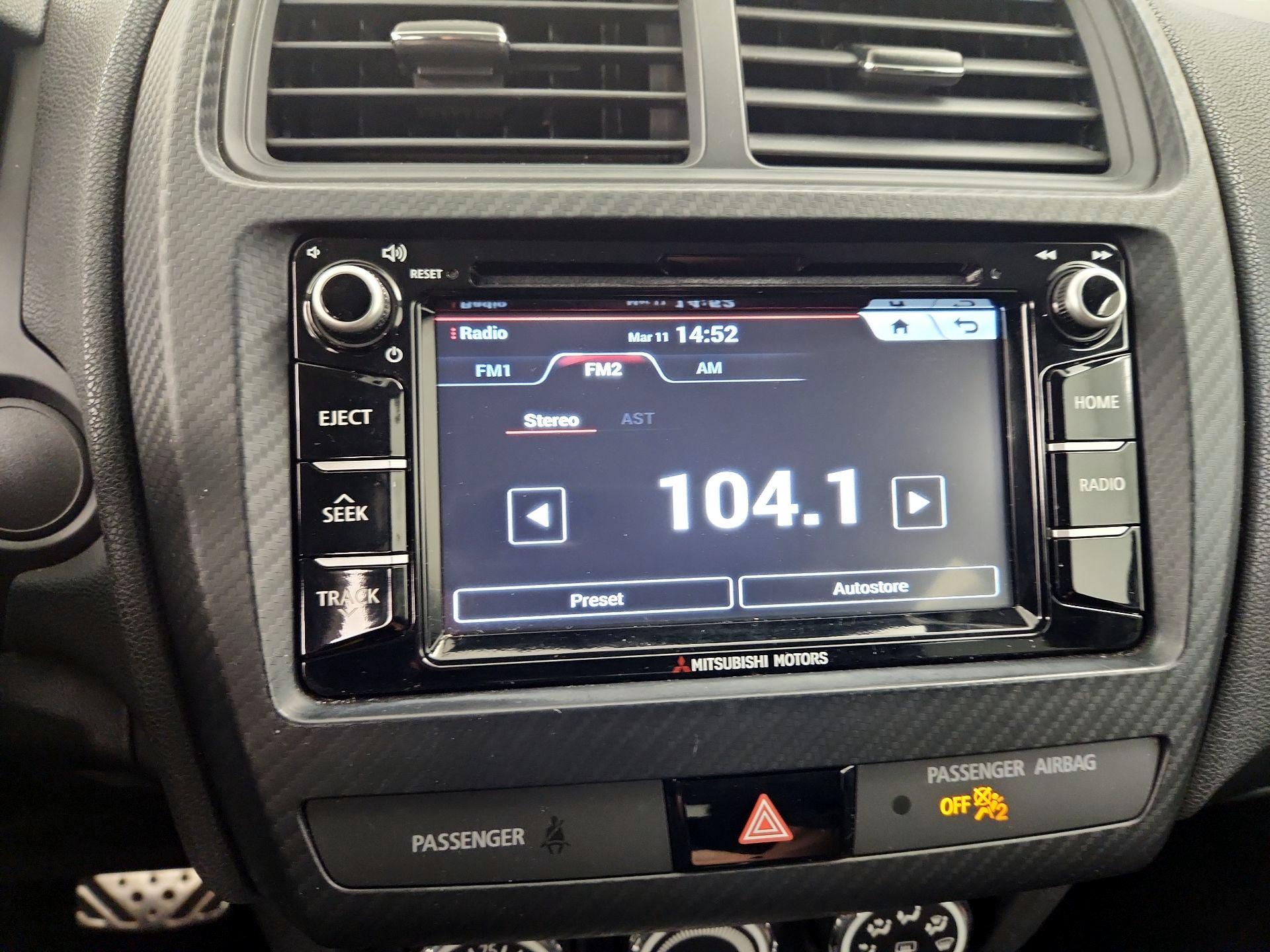 Thumbnail: 2018 Mitsubishi Outlander Sport - 15