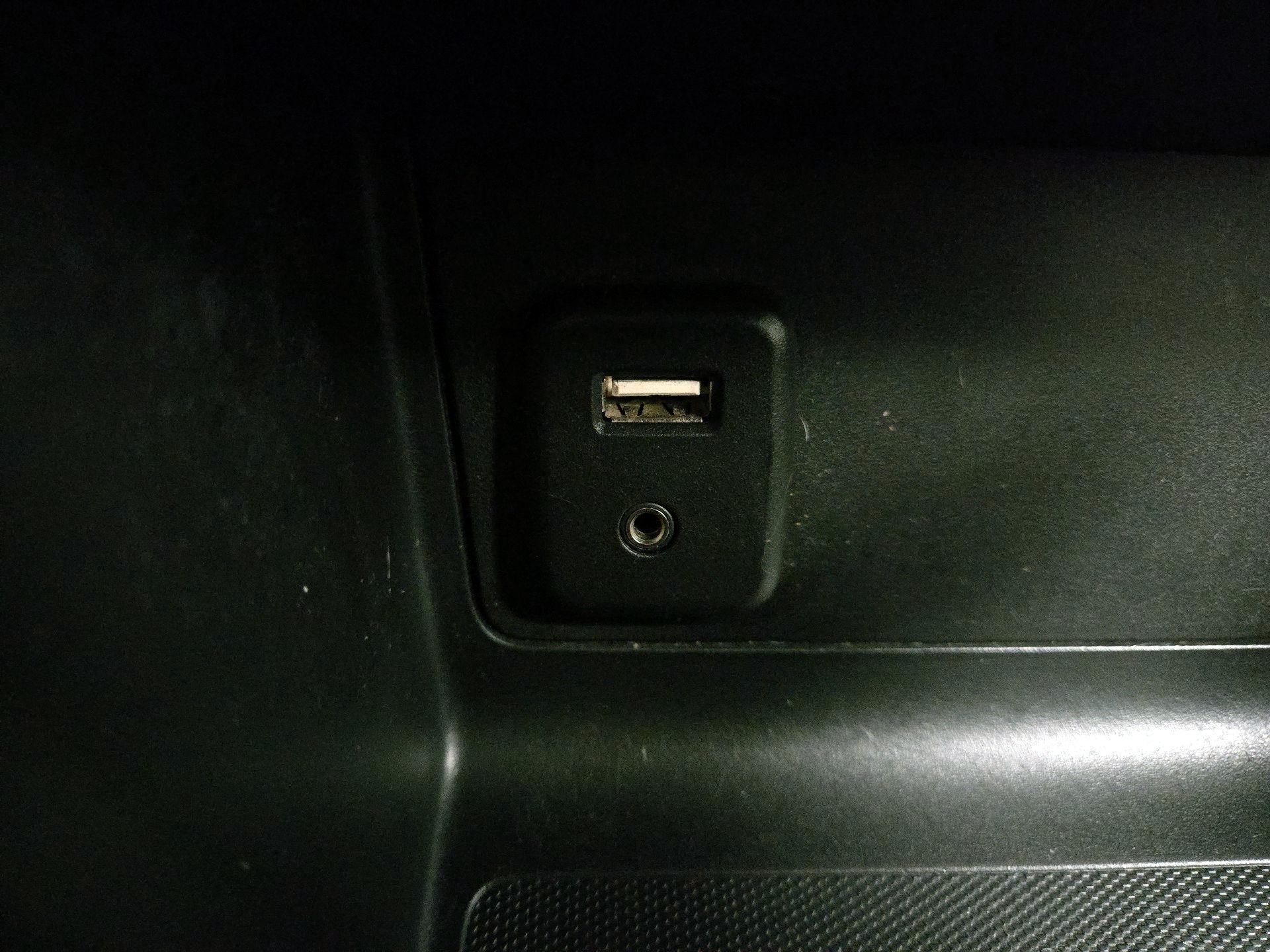 Thumbnail: 2016 Chevrolet Colorado - 18