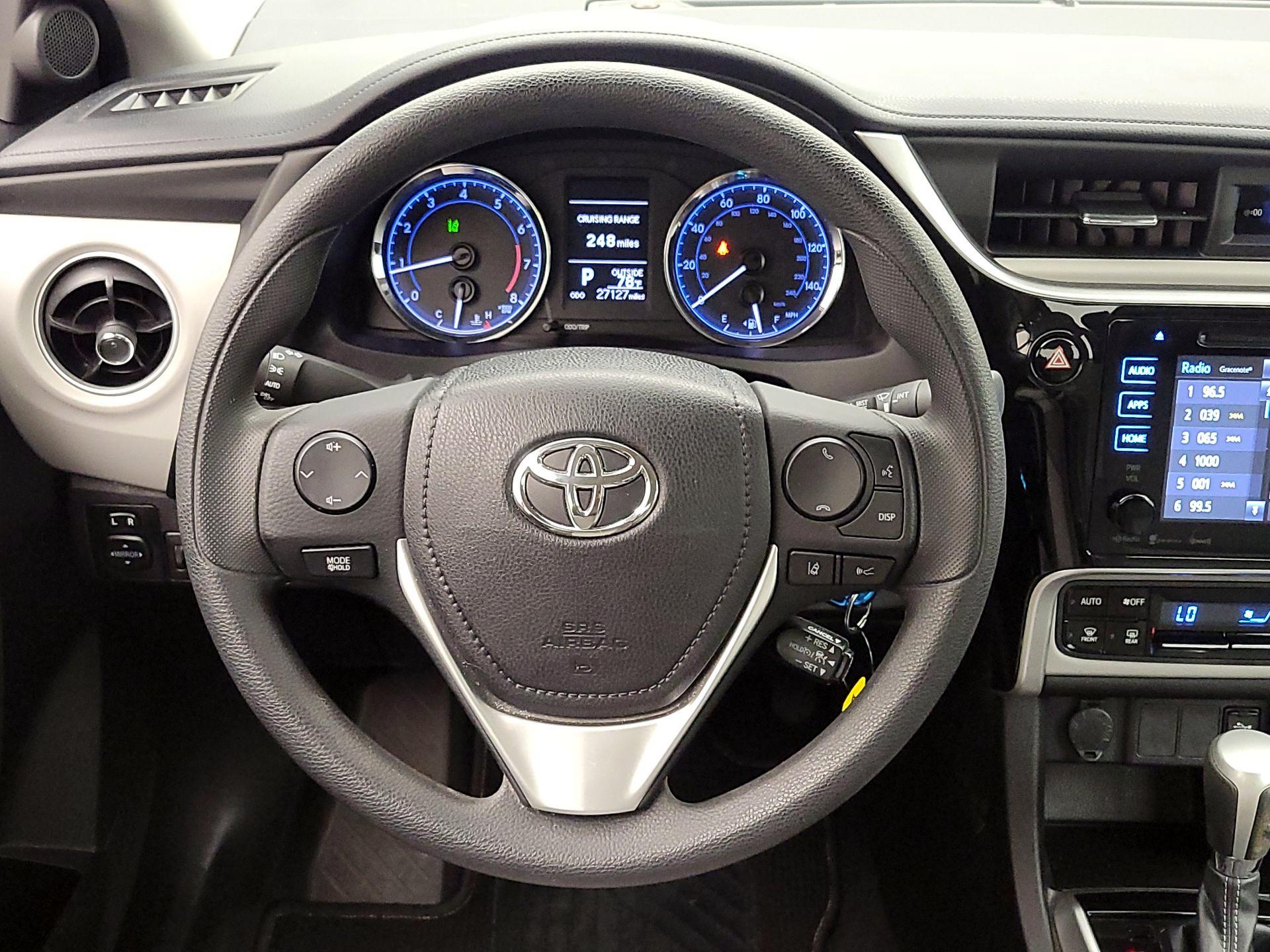 Thumbnail: 2018 Toyota Corolla - 10