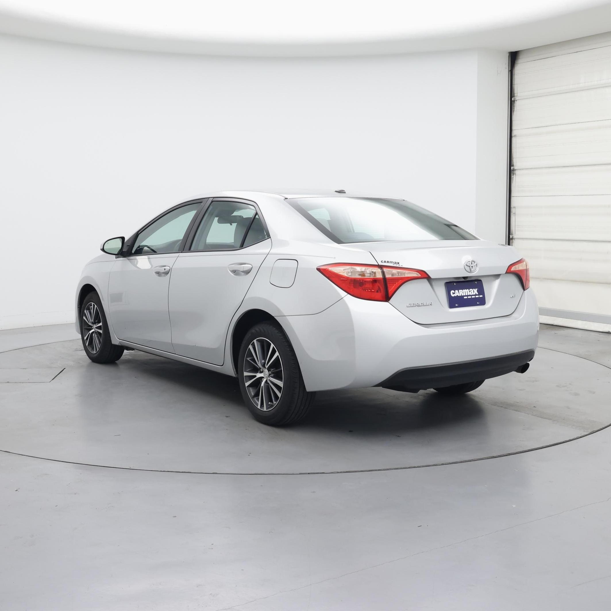 Thumbnail: 2018 Toyota Corolla - 2