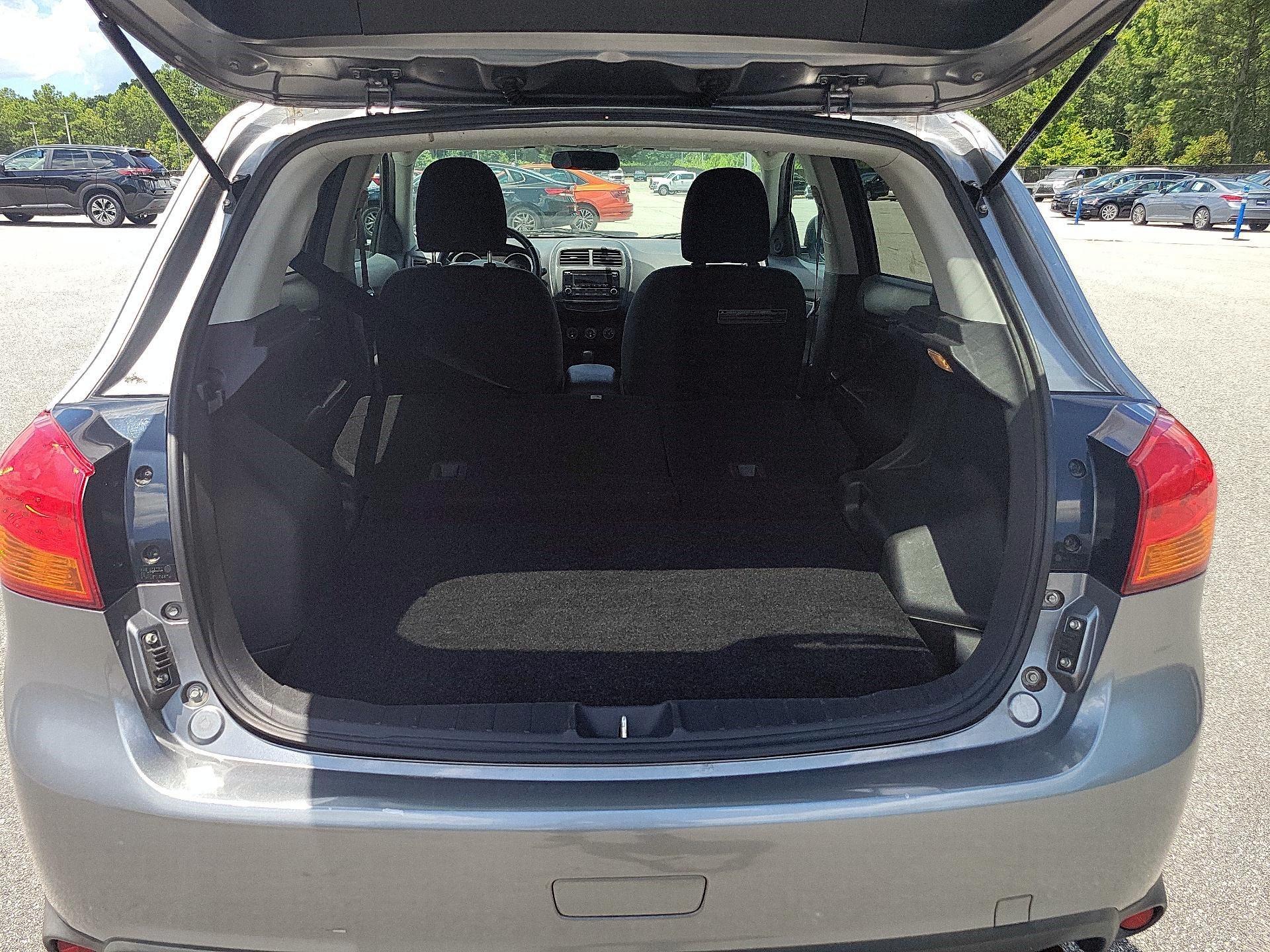 Thumbnail: 2015 Mitsubishi Outlander Sport - 18