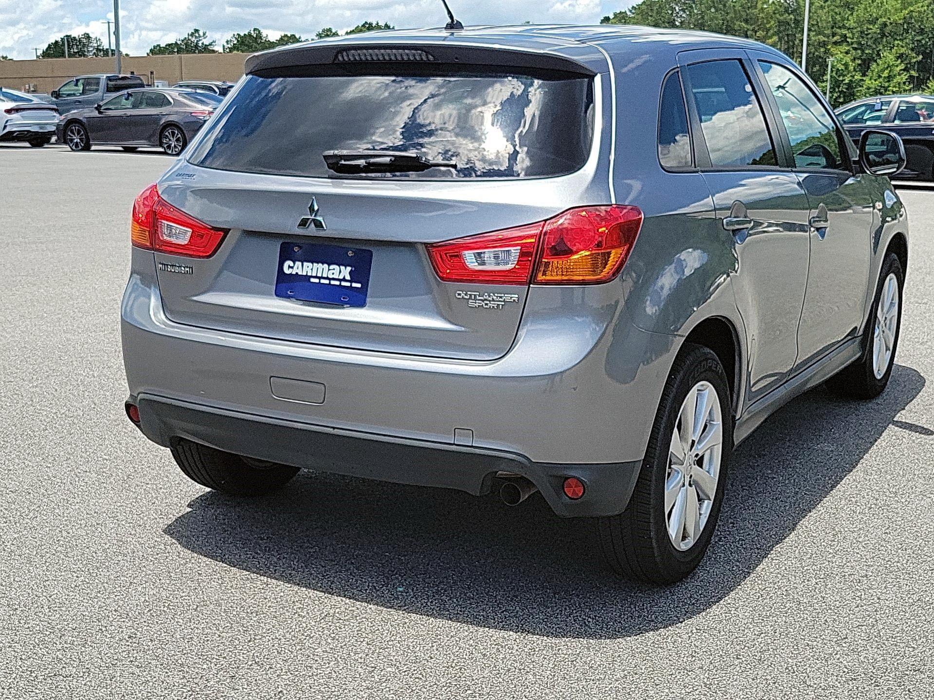 Thumbnail: 2015 Mitsubishi Outlander Sport - 5