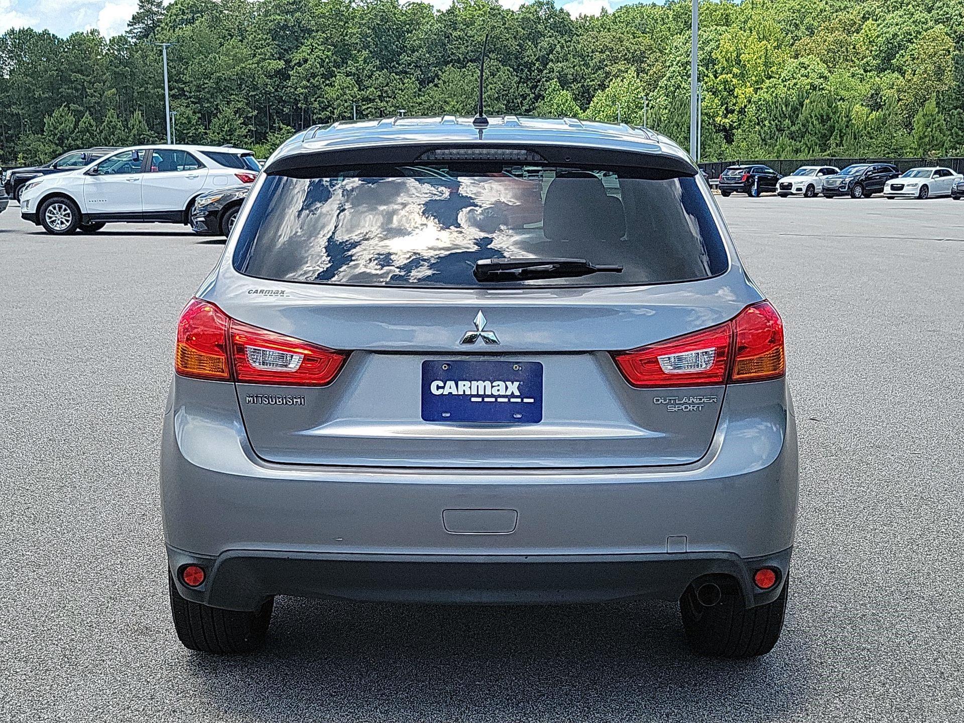Thumbnail: 2015 Mitsubishi Outlander Sport - 6