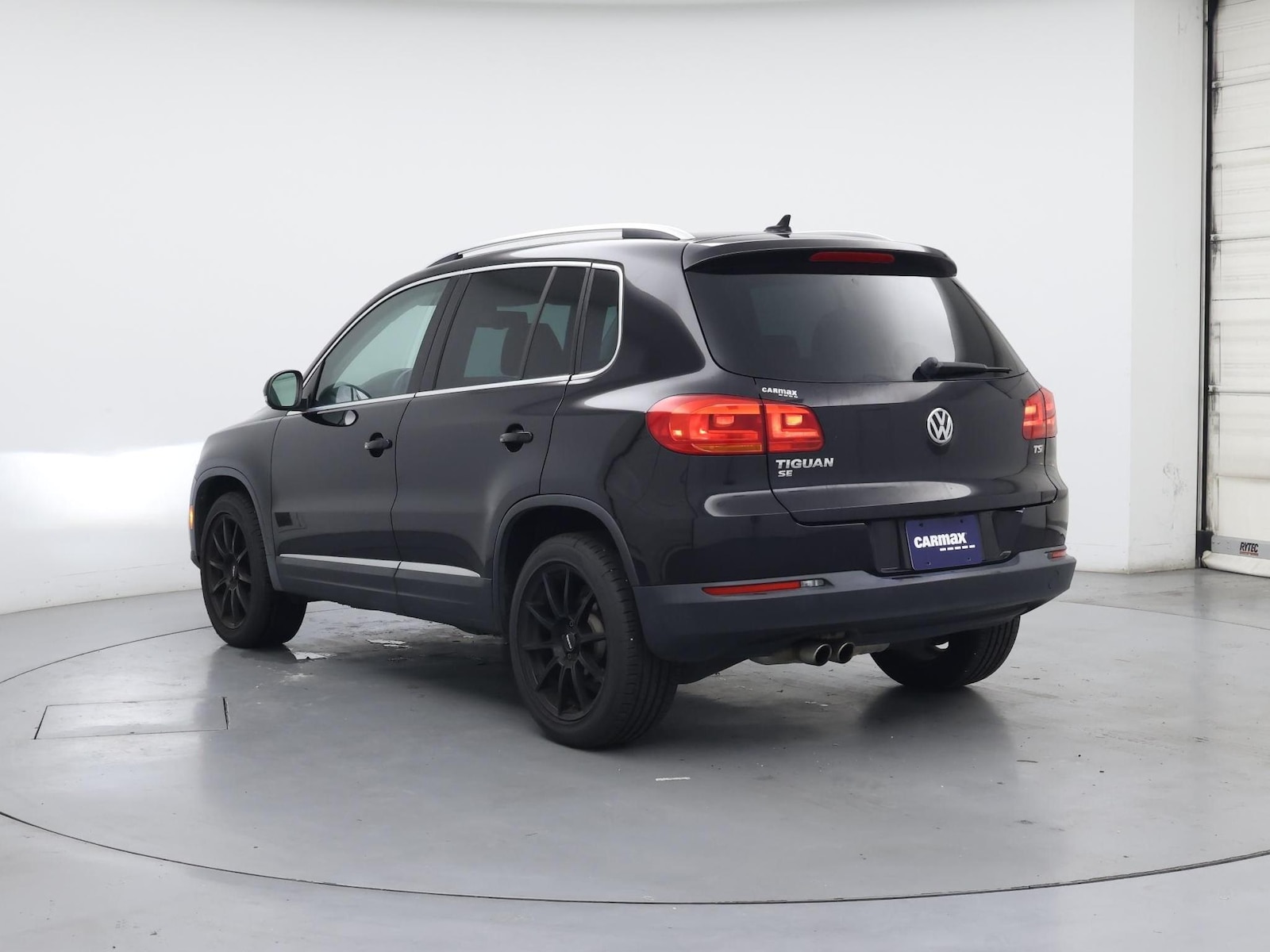 Image 3 of 2016 Volkswagen Tiguan SE