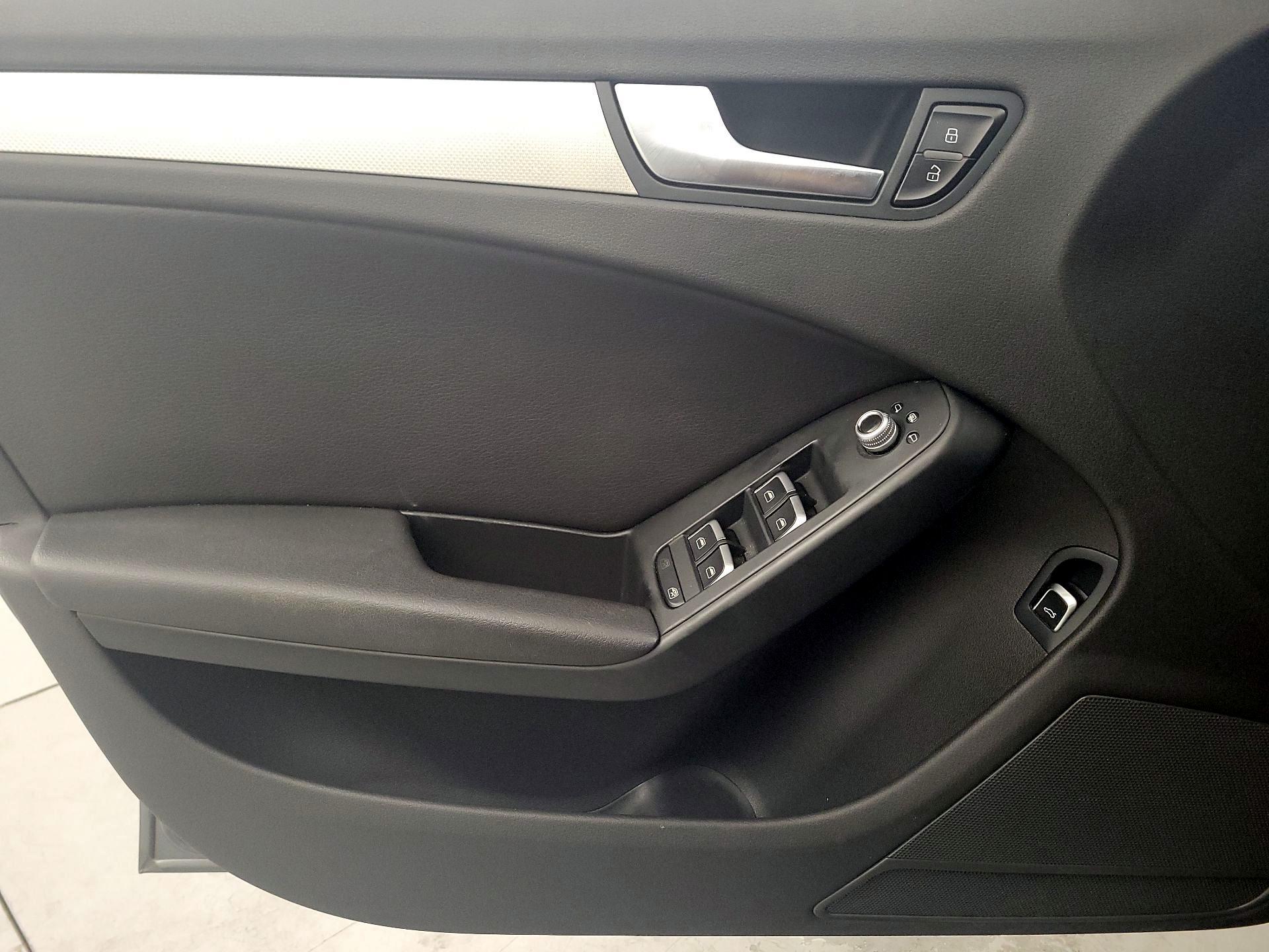 Thumbnail: 2016 Audi A4 - 12