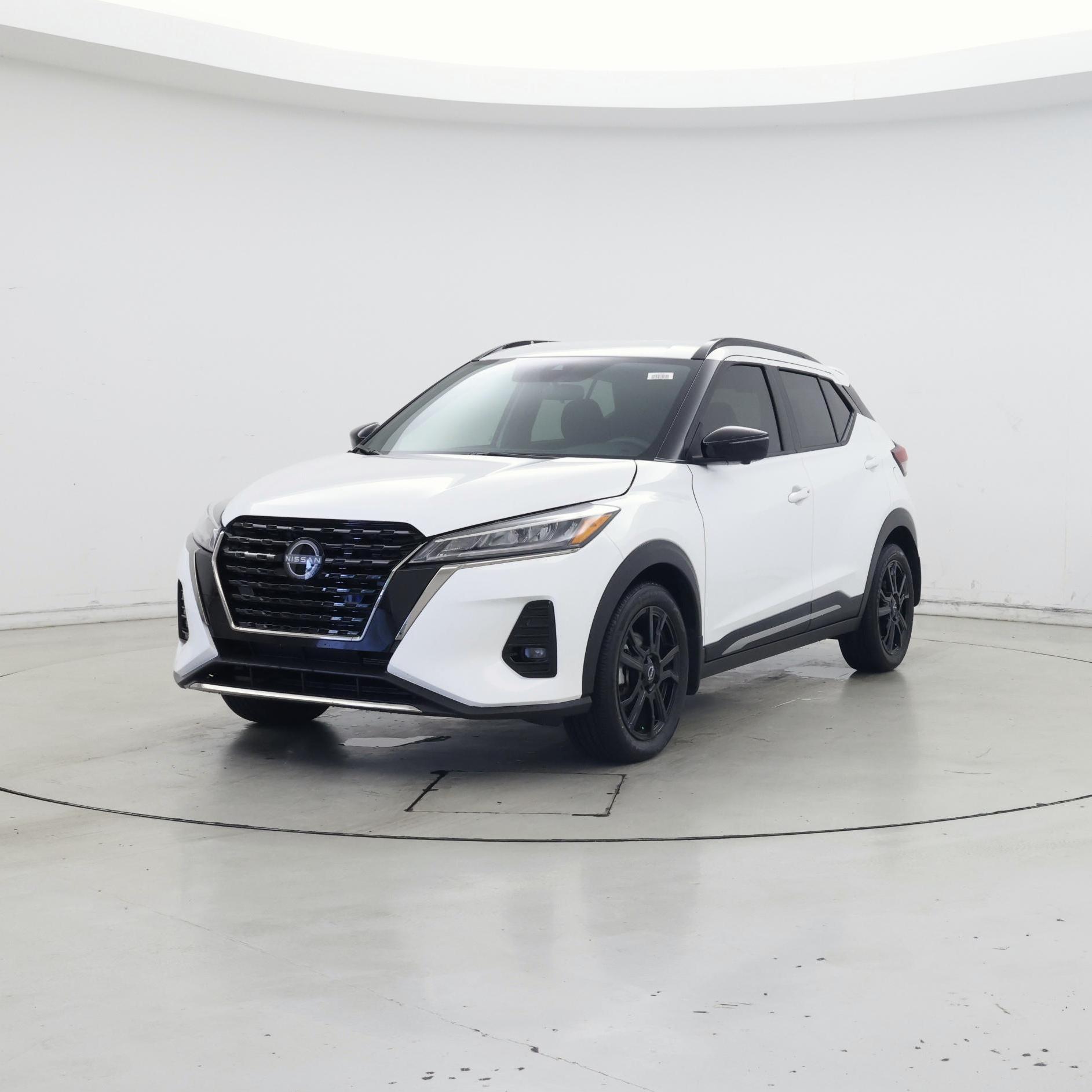 Thumbnail: 2024 Nissan Kicks - 4