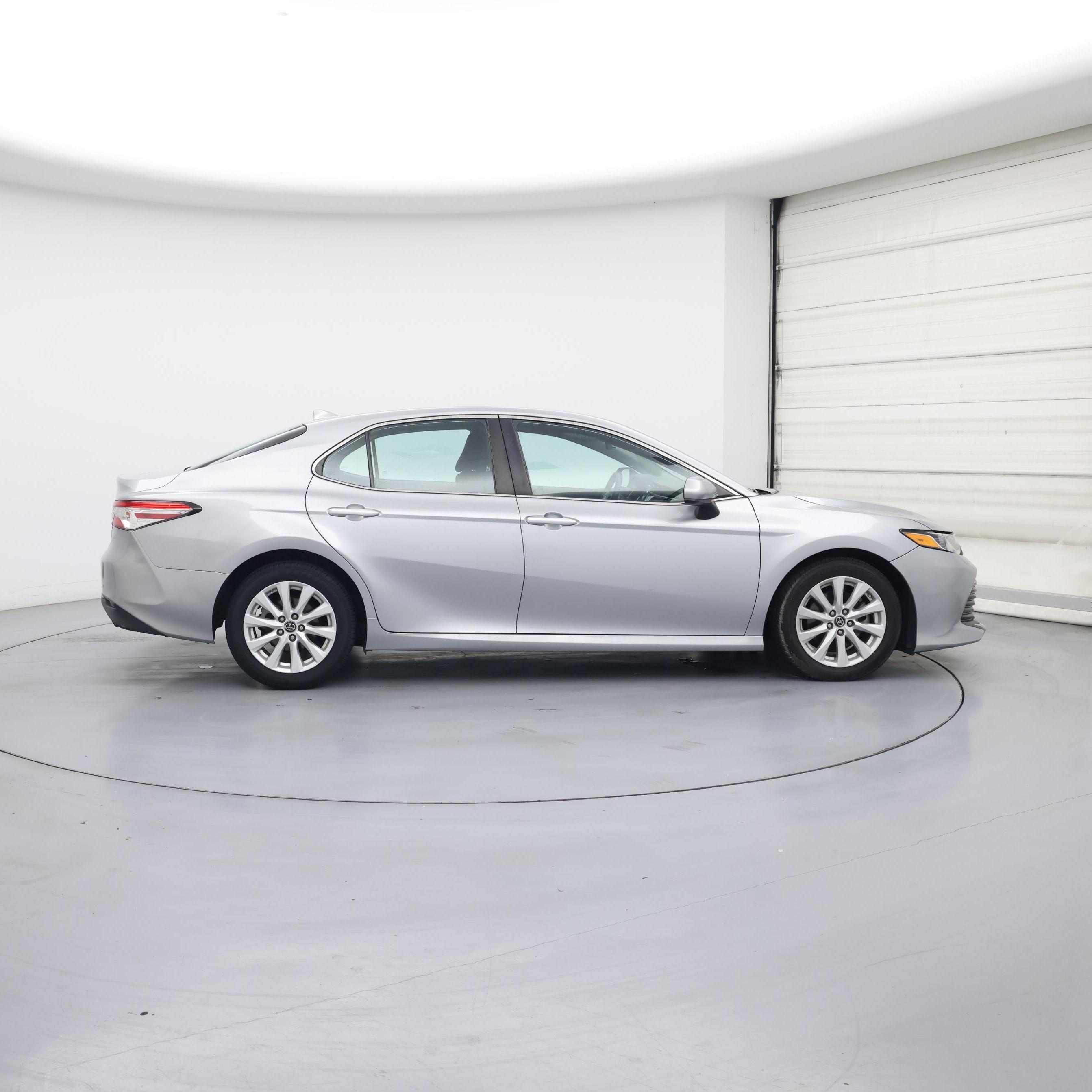Thumbnail: 2019 Toyota Camry - 7