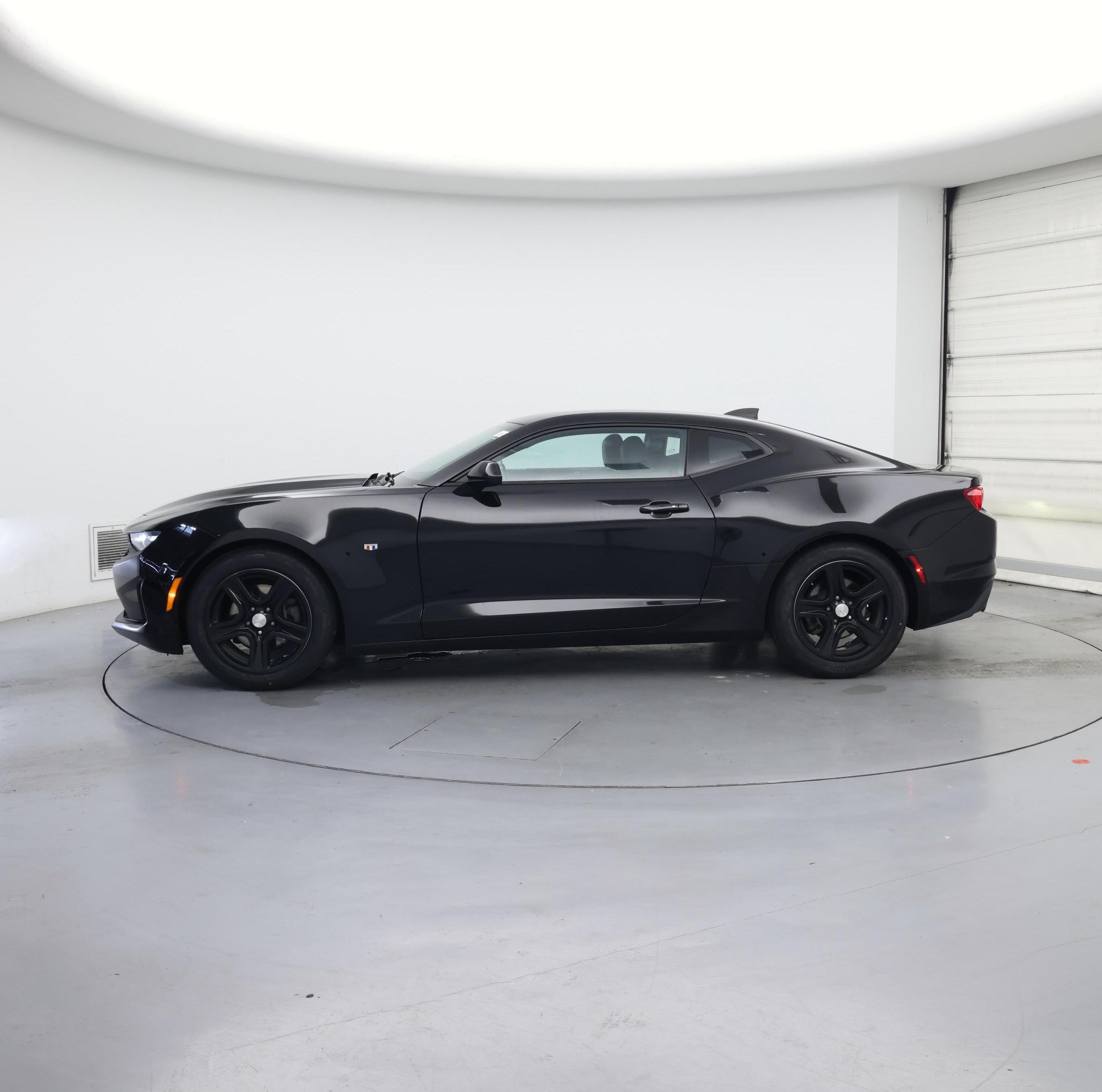 Thumbnail: 2020 Chevrolet Camaro - 3