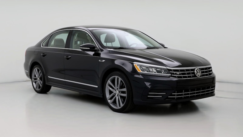 2017 Volkswagen Passat R-Line Hero Image