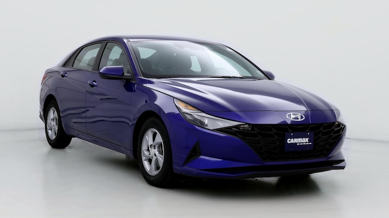 2022 Hyundai Elantra SE Hero Image