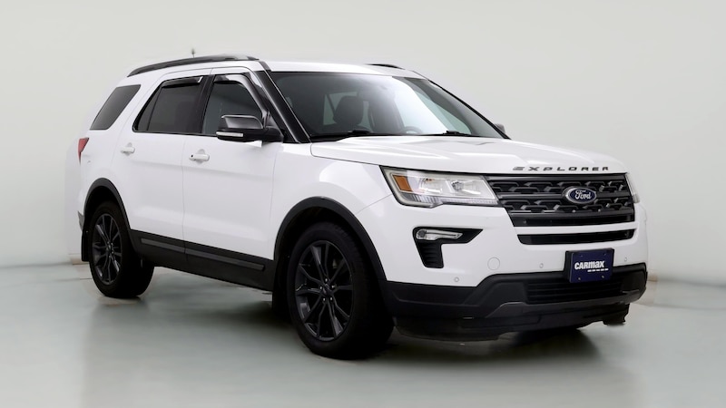 2018 Ford Explorer XLT Hero Image