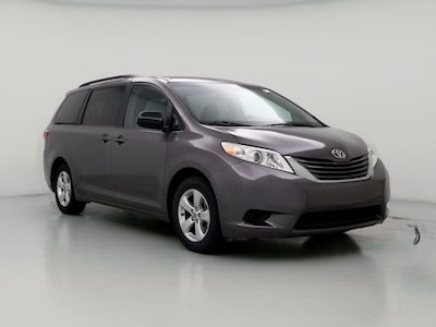 2015 Toyota Sienna LE -
                Los Angeles, CA